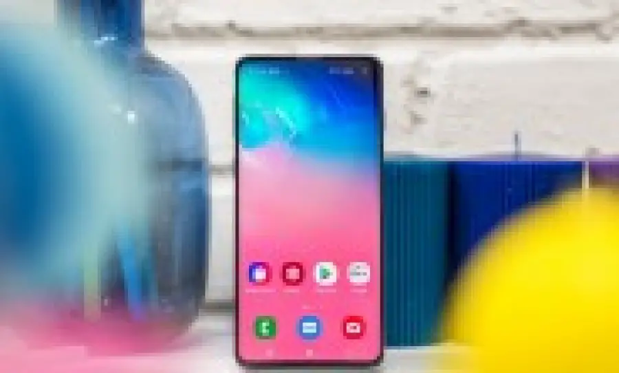 Samsung Galaxy S10 receiving Android 10 update